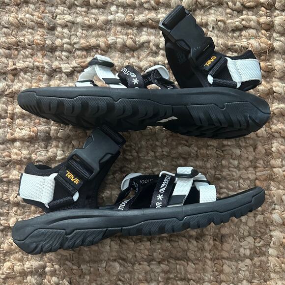 Snow Peak x Teva Hurricane Sandals Men’s US 9 Black White Limited Edition EUC main image 10